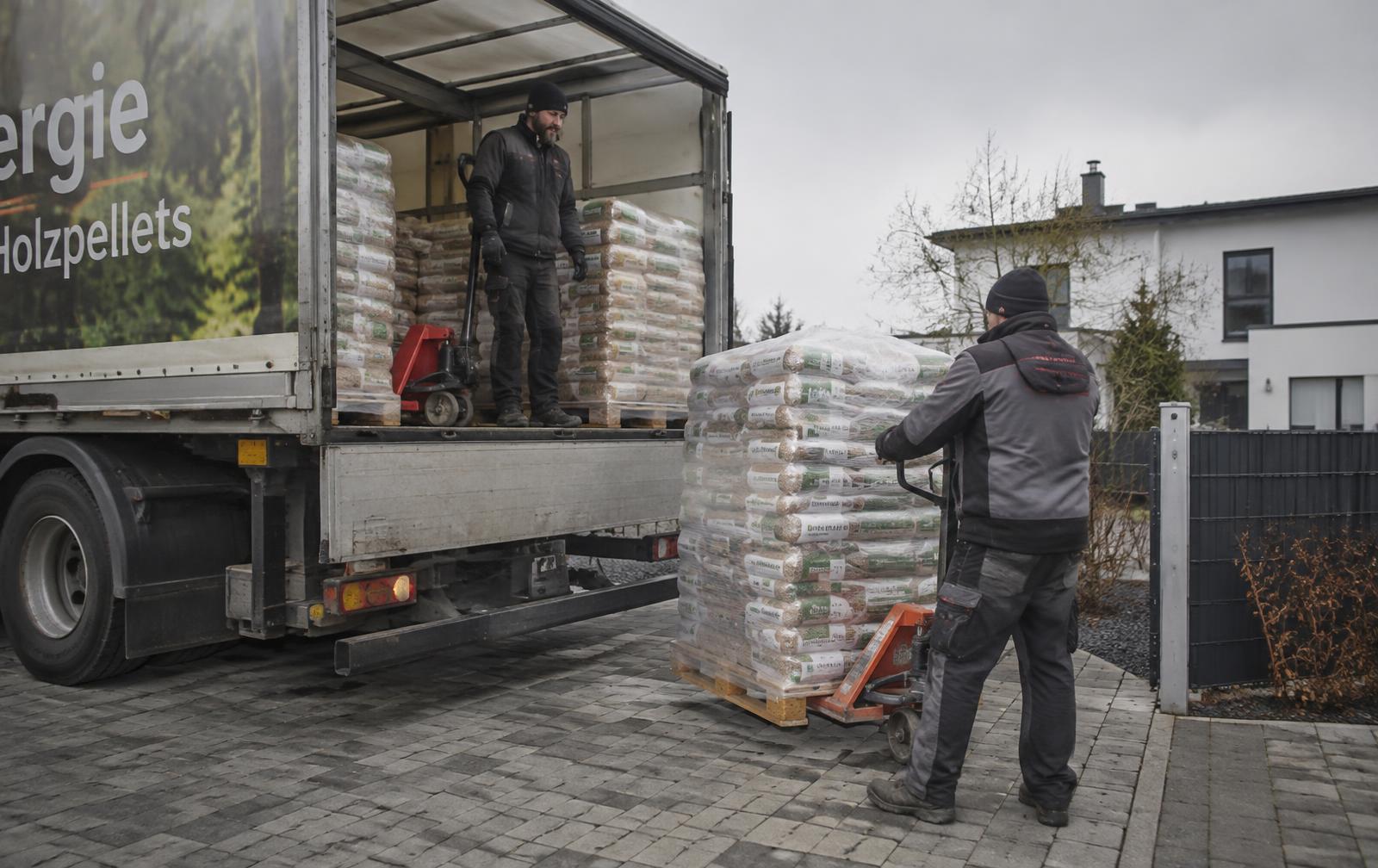 Déchargement de palettes de granulés